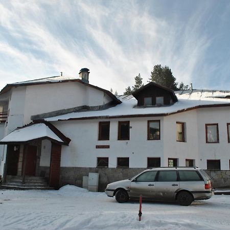 Kris Guesthouse Stoykite Buitenkant foto