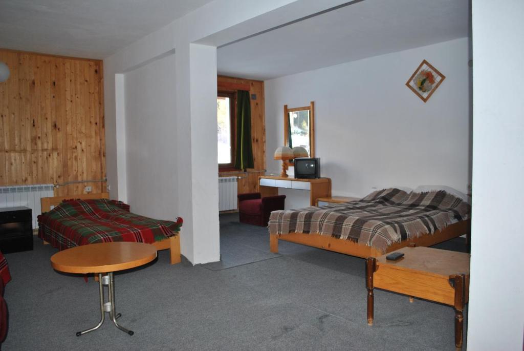 Kris Guesthouse Stoykite Kamer foto